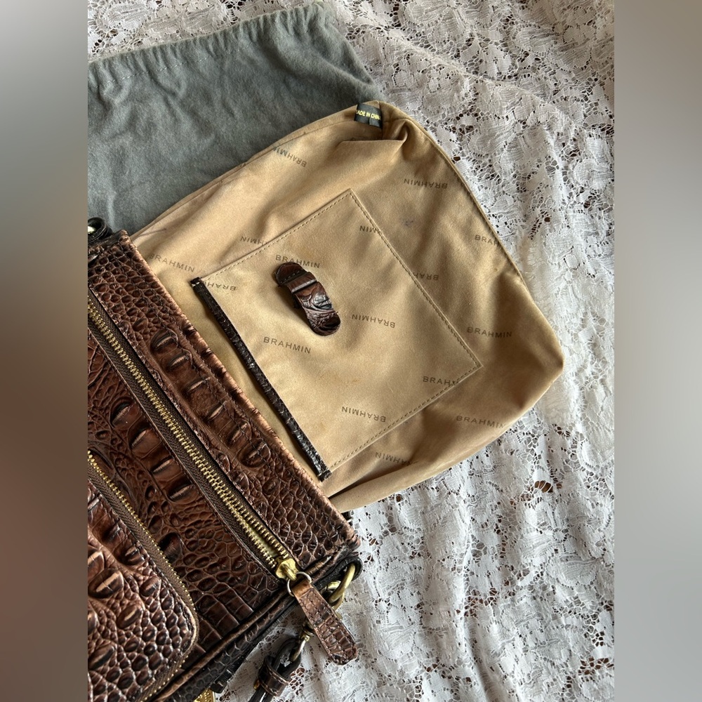 Brahmin Cleo Cocoa Brown Melbourne Croc-Embossed Crossbody Purse - Picture 8 of 9